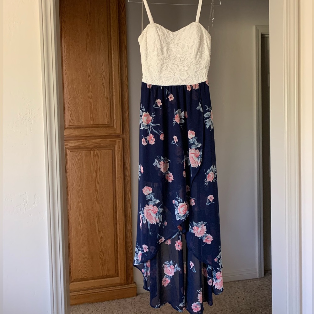 Lily Rose Dress - High Low Style - Size Medium